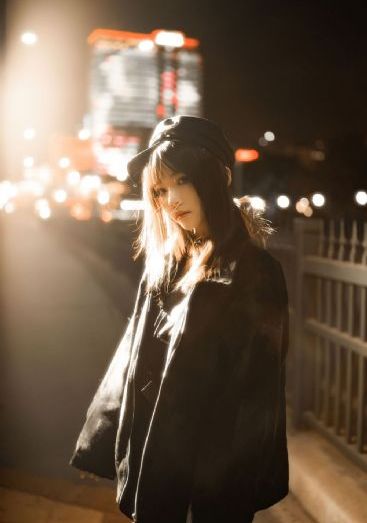 国产美女美乳成人mv_高清迅雷电影在线