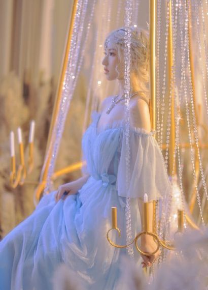 美女脱精光直播_剧情片免费观看韩国