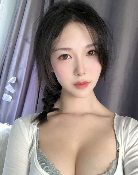一插综合网_超清高清免费观看