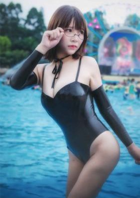 偷拍共厕妇女撒尿视频在线播放_HD完整在线观看